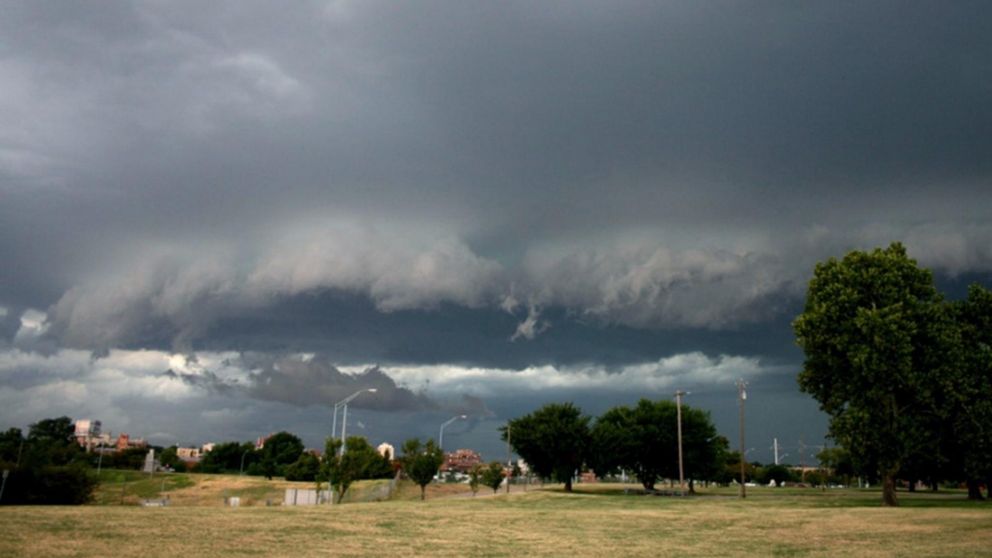 El Servicio Meteorológico Nacional (SMN) emitió varias alertas a tener en cuenta (Télam).