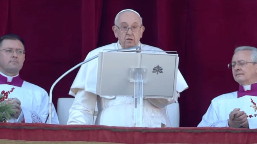 El Papa Francisco dio la bendici�n "Urbi et Orbi" (Vatican News).