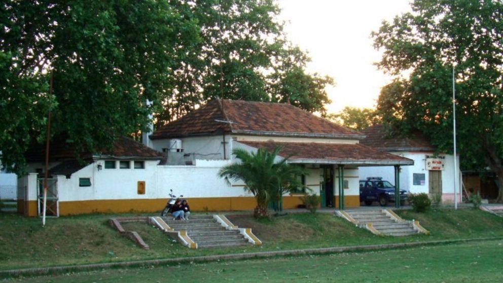 La pareja está aprehendida en la comisaría quinta situada en El Pato, Berazategui.
