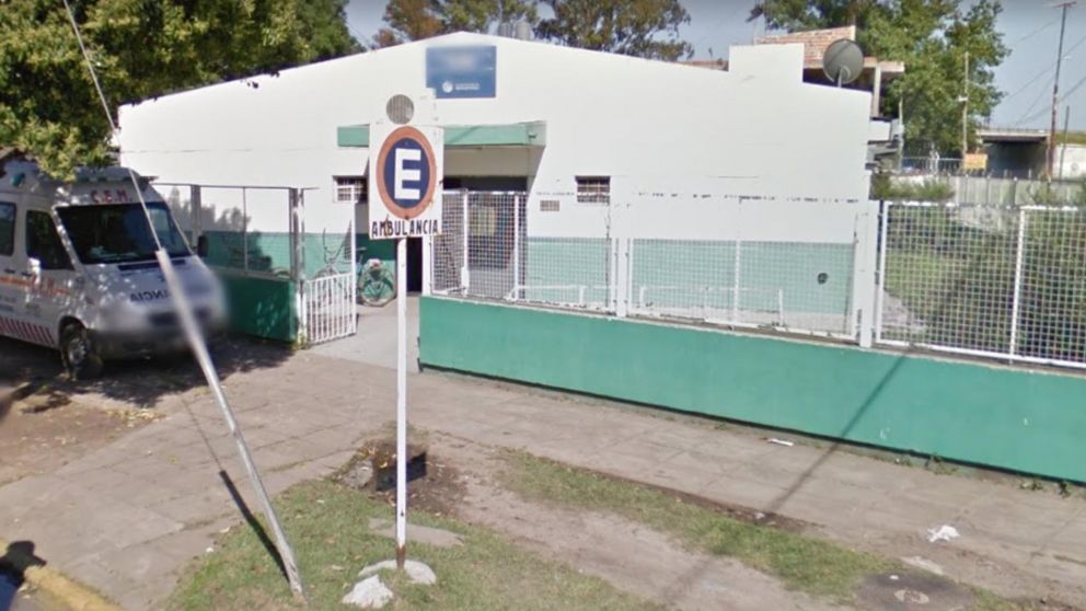 El pequeño fue llevado sin vida a este centro sanitario.