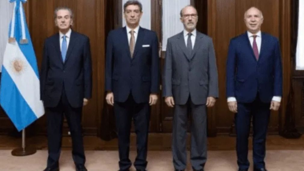 El Gobierno recusará a los miembros de la Corte Suprema en la causa de los fondos coparticipables.