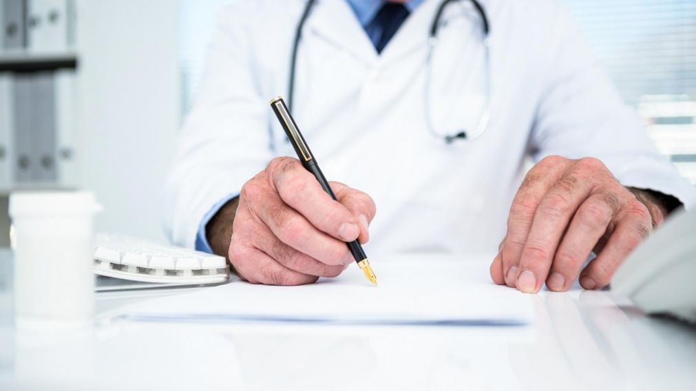 ¡Al fin!: Google usará IA para “descifrar” la letra de los médicos en las recetas.