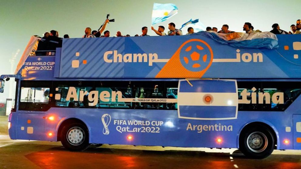 Argentina festejará el campeonato mundial en el Obelisco: cómo será la caravana que reunirá al plantel con los hinchas.