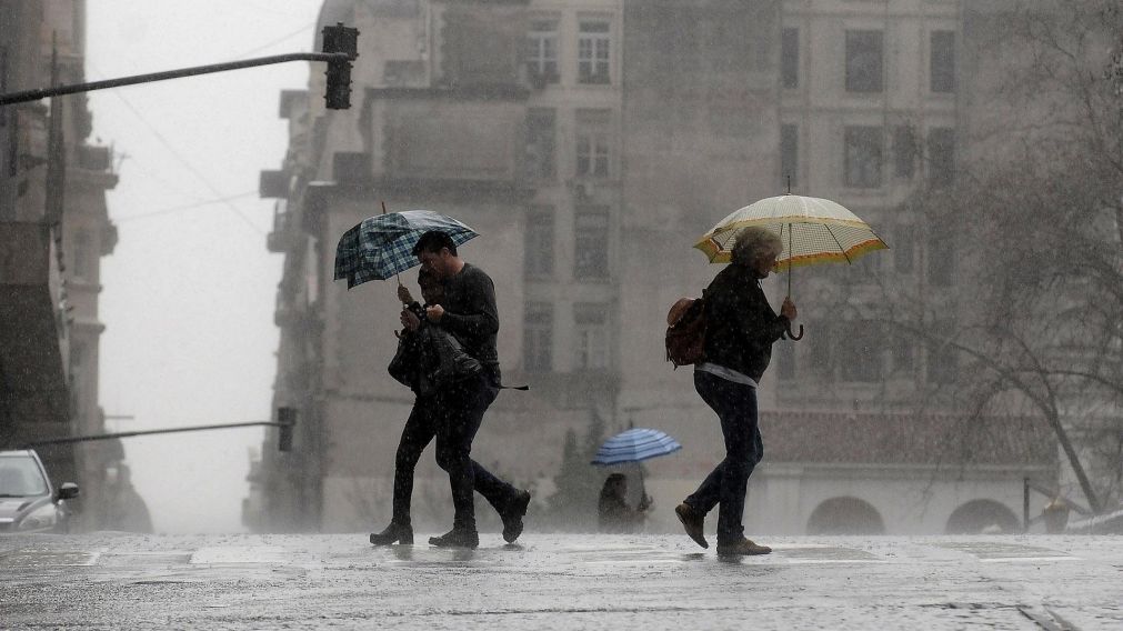 ¡Pasados por agua! Alerta meteorológica amarilla por fuertes tormentas, ráfagas de viento y caída de granizo para seis provincias