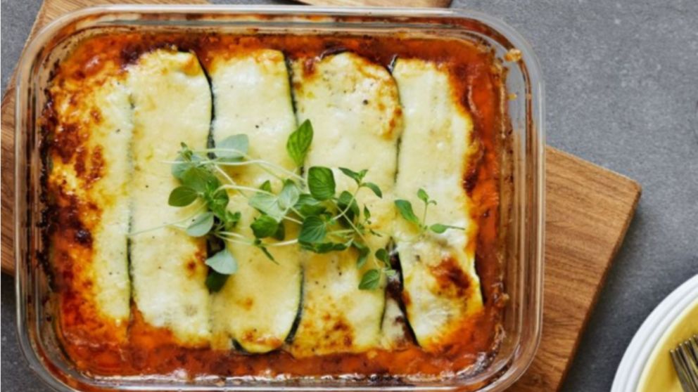 Saludable y riquísima: disfrutá de una lasaña de zucchini en pocos minutos.