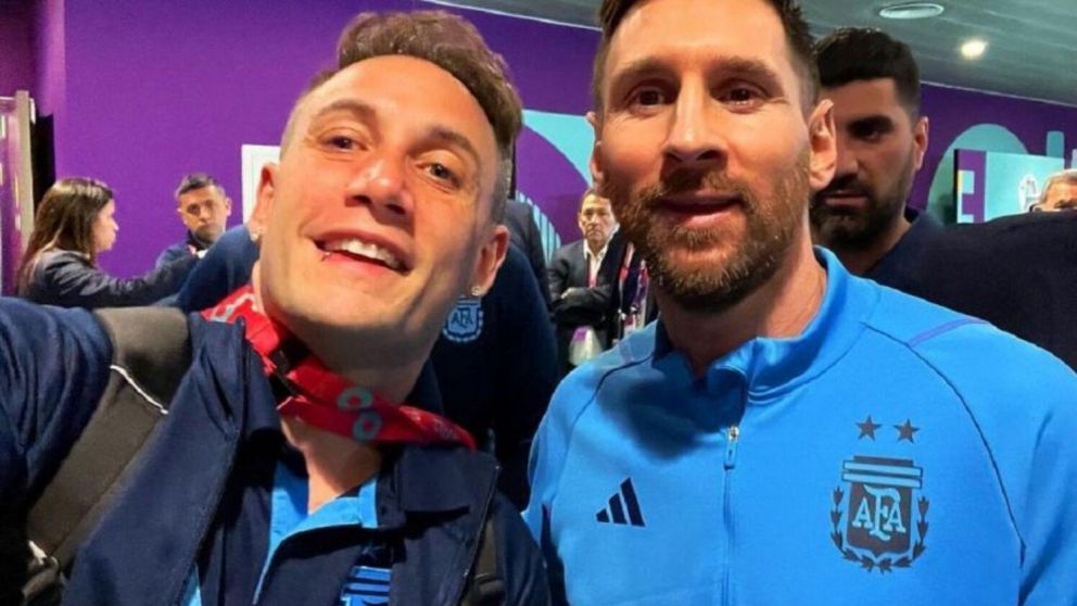 En la Copa del Mundo, Momo Benavides pudo sacarse una foto con Lionel Messi.