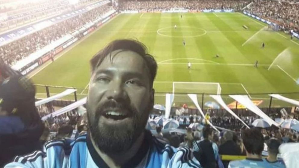 El abogado disfrutando del mundial antes de quedar detenido.