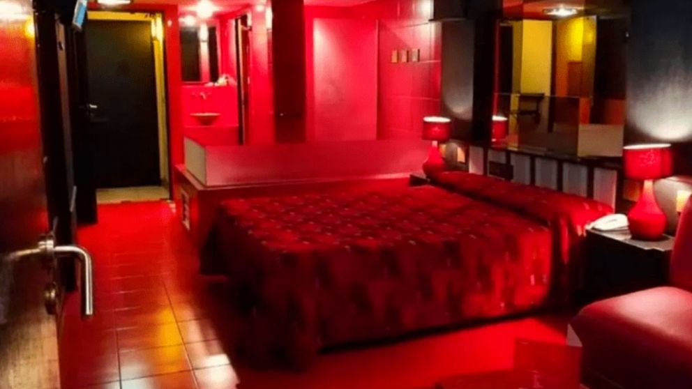 Un hombre fue encontrado sin vida en la habitaci�n de un hotel.
