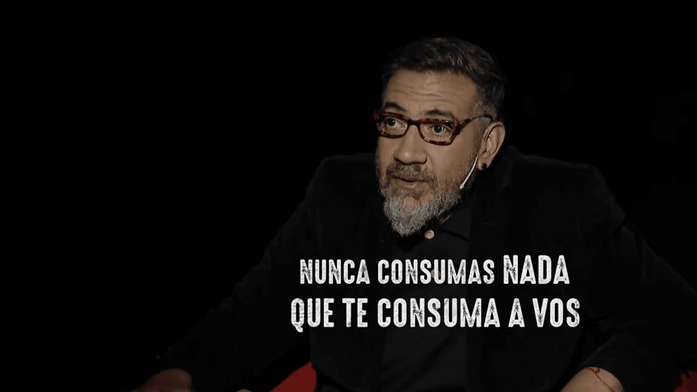 El periodista Pato Galv�n particip� del programa Seres Libres.