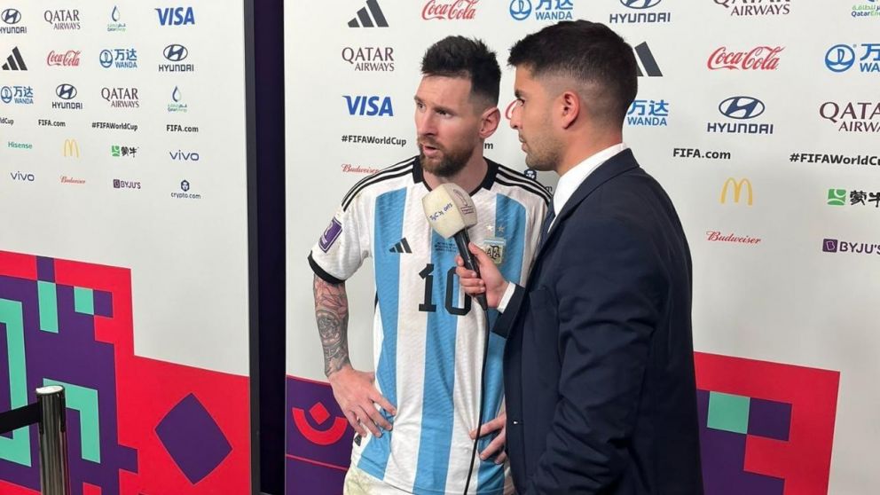Lionel Messi enojado tras la victoria y el pase a semifinales del Mundial Qatar 2022 (Twitter/@gastonedul).