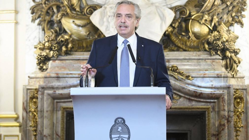Alberto Fernández en cadena nacional: Argentina "necesita funcionarios honestos, jueces probos y empresarios que ganen sin corromper a otros".