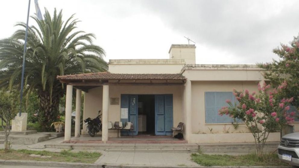 La comisaría donde detenidos atacaron con "facas" a la policía.
