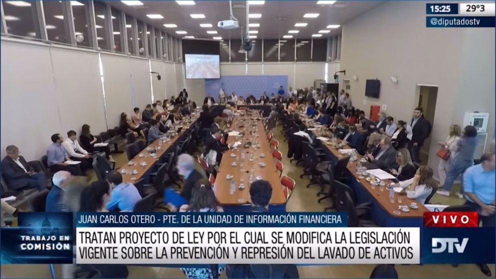 Funcionarios y abogados expusieron en Diputados sobre el proyecto de ley por el cual se modifica la legislación vigente sobre la prevención y represión del lavado de activos.