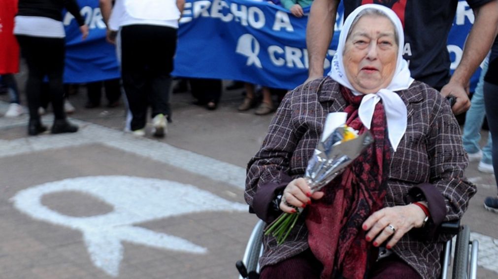 Hebe de Bonafini hab�a pedido que sus cenizas fueron depositadas en la Plaza de Mayo (T�lam/Archivo).