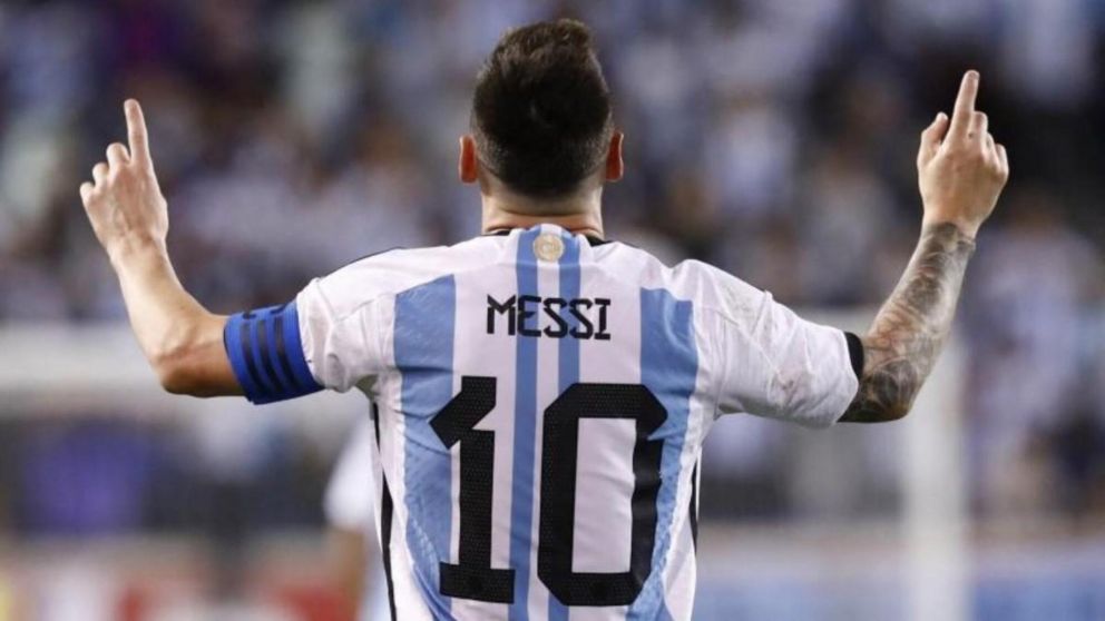Mundial Qatar 2022: se tomó un taxi en Nueva York, el chofer tenía la "10" de Messi y le tiró un dato sorprendente.