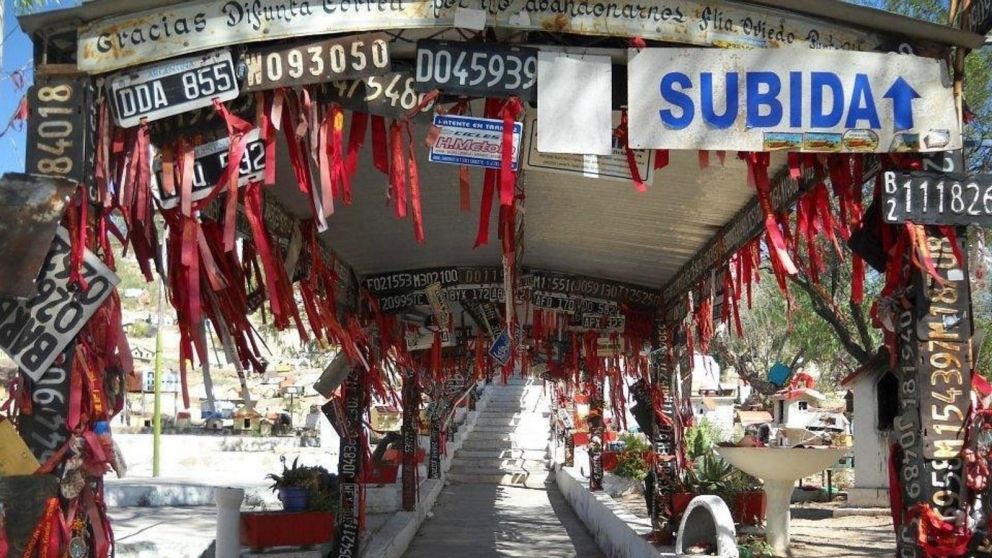 El santuario de la Difunta Correa está ubicado en Vallecito, un pequeño pueblo de San Juan.