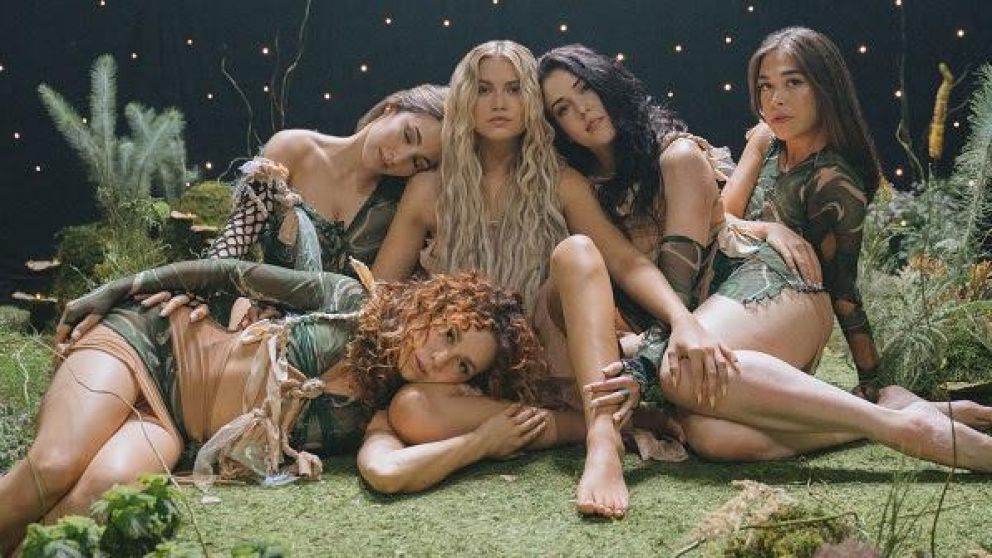 Sofía Reyes trae su nuevo video "Luna"