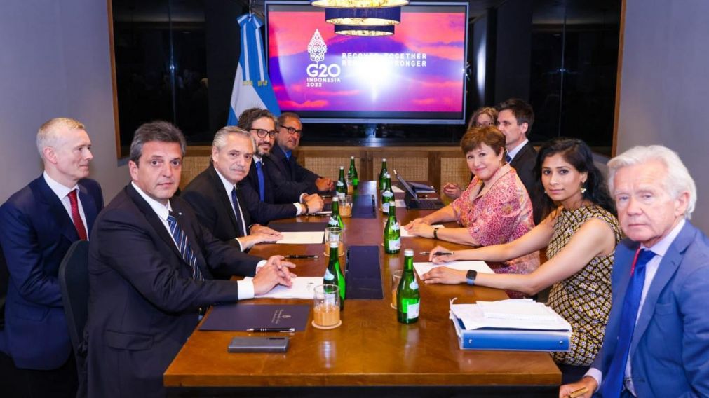 Fernández estuvo acompañado de Massa y Cafiero durante la reunión con Georgieva.