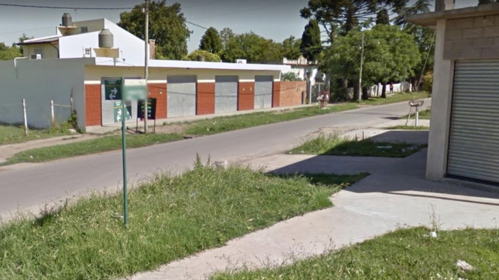 En este barrio en el sur del conurbano ocurri� el intento de asalto en el que muri� un presunto delincuente (Google Street View).