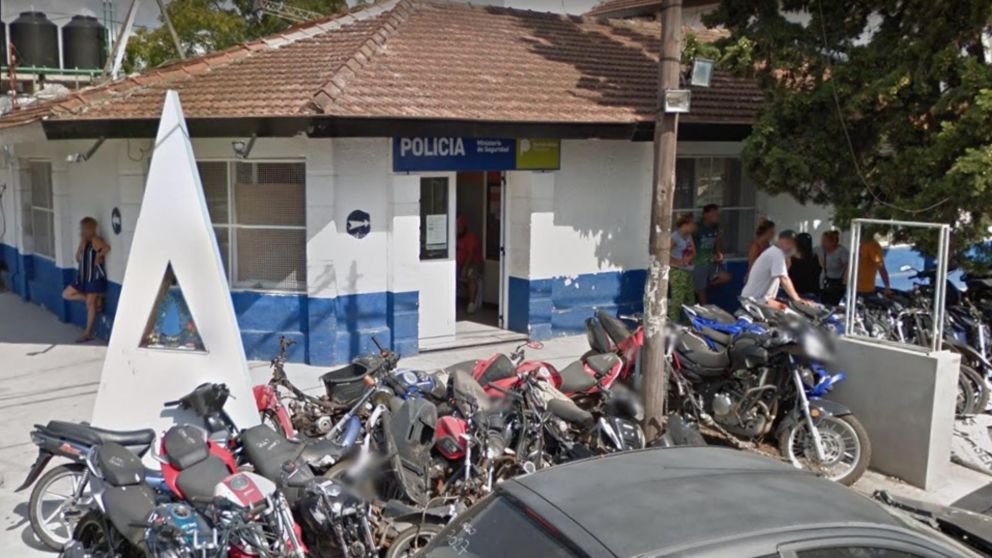 Los uniformados de esta seccional investigan el enigmático episodio.