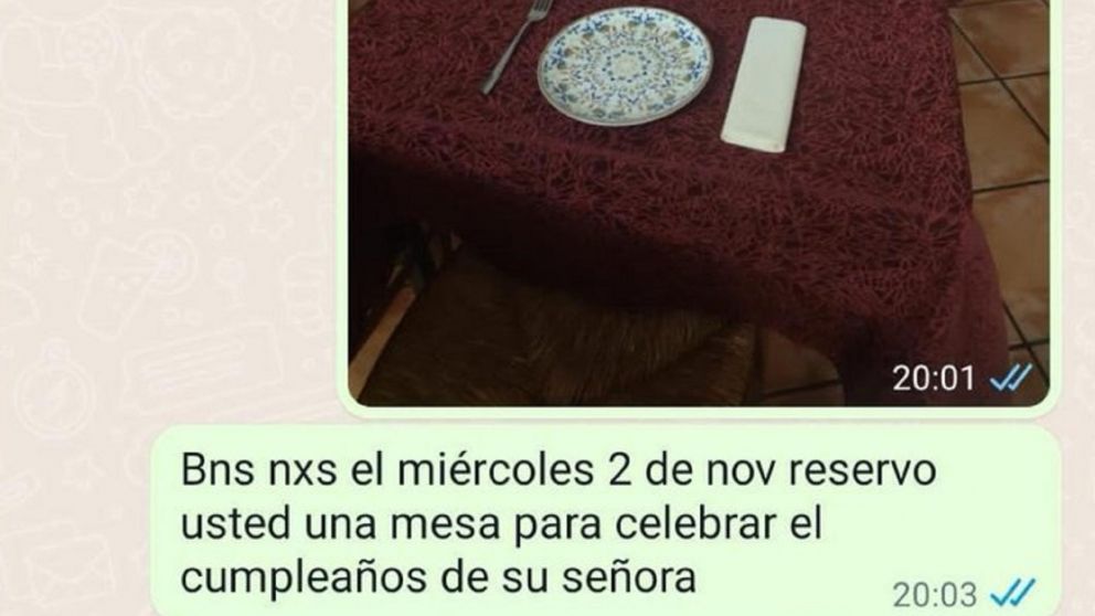 Un empleado de un restaurante le envi� diversos mensajes a un potencial cliente porque no fue a la reserva que realiz�. 