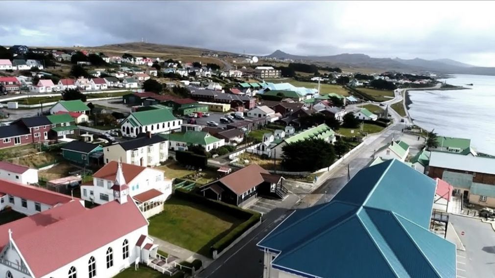 Las compras con tarjetas de crédito que realicen los argentinos en las Islas Malvinas no deberán pagar el Impuesto PAÍS (Télam/Archivo).