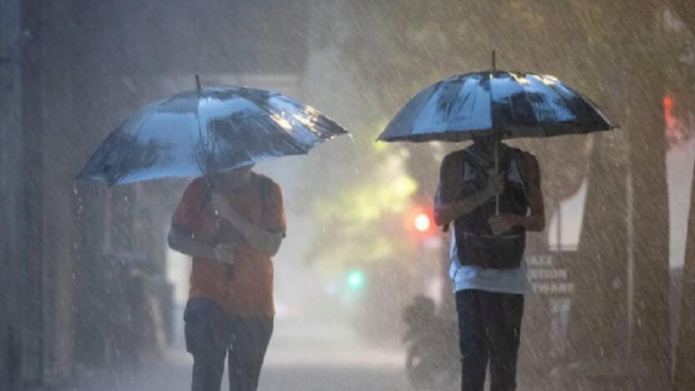 Este nivel de advertencia indica la posibilidad de lluvias intensas, ráfagas, actividad eléctrica y caída de granizo.