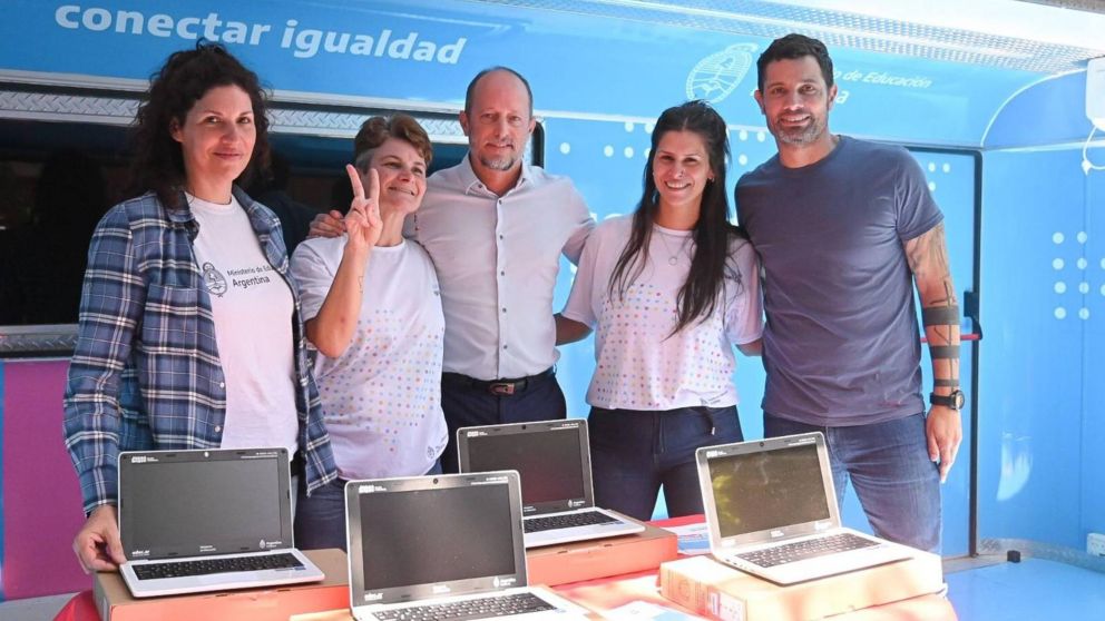 Martín Insaurralde de recorrida por la provincia de Buenos Aires: visitó General Rodríguez y Marcos Paz.