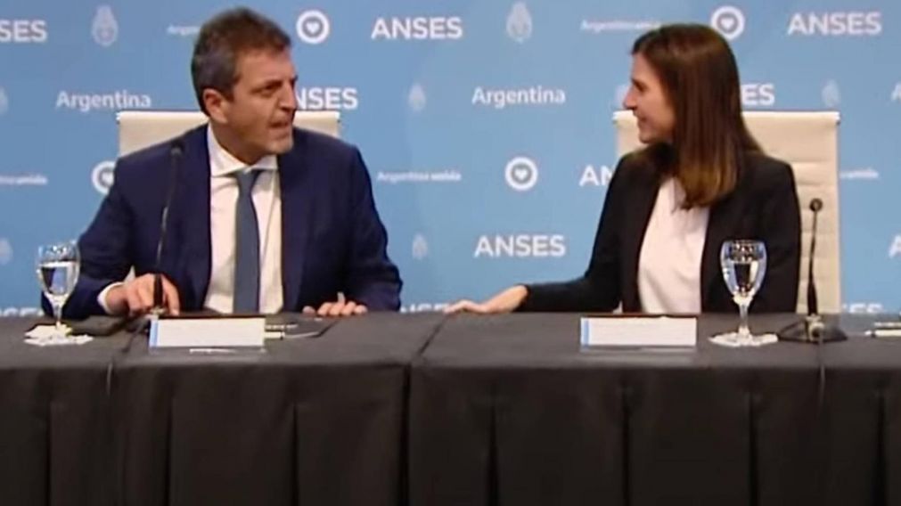 Sergio Massa y Fernanda Raverta anunciaron "un aumento del 15.6%, en todas las jubilaciones".