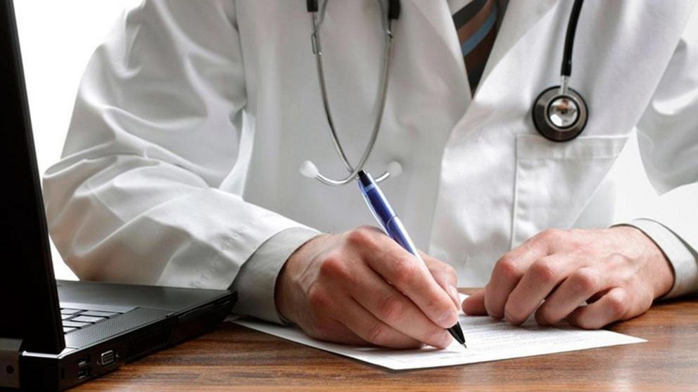 Las prepagas médicas aumentaron 417% desde que asumió la presidencia Javier Milei.