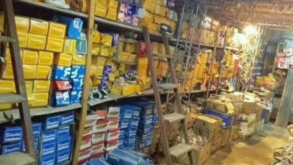 Rematan calzado de marca a precios irreales.