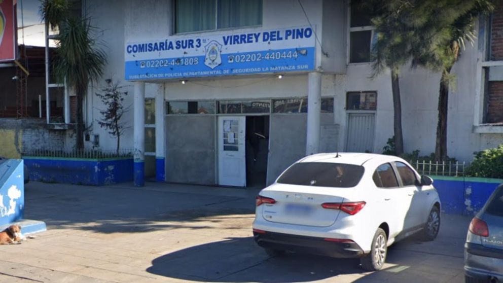 Policías de esta seccional buscan a los responsables del asesinato.