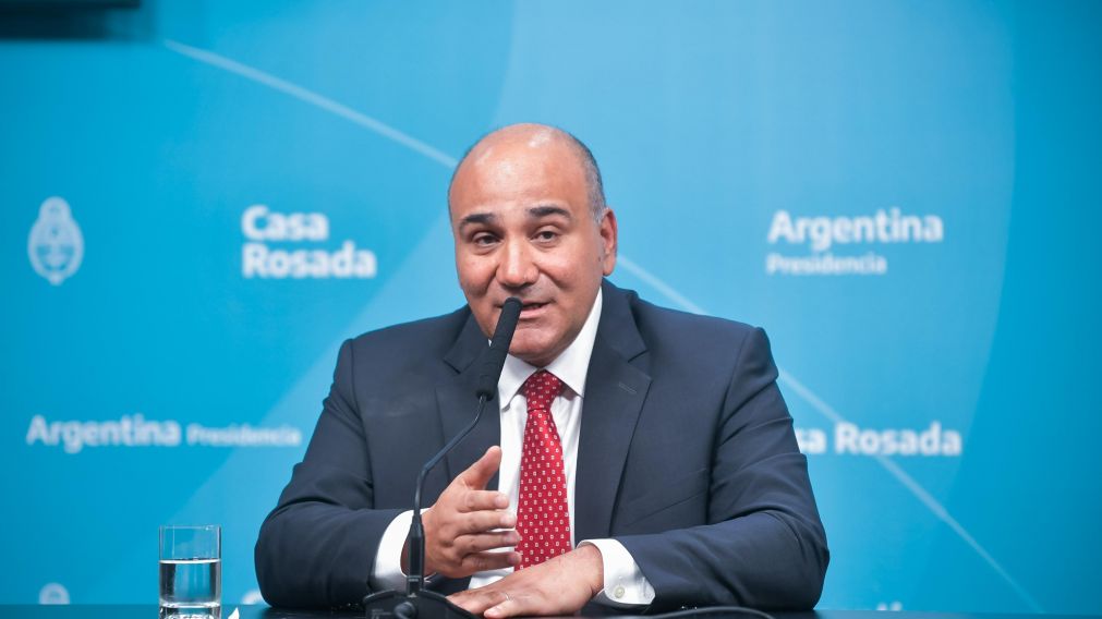 El jefe de Gabinete, Juan Manzur, encabezó la conferencia de prensa tras la reunión de Gabinete.