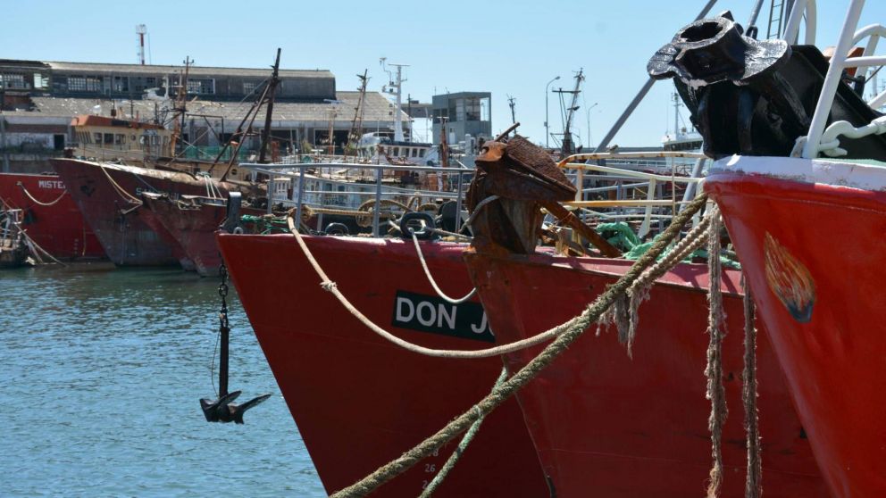Paro total en la flota fresquera de altura durante 48 horas en reclamo de respuestas paritarias.