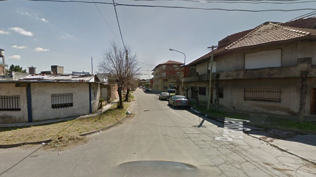 Un delincuente intentó robarle el auto, lo mató de un disparo y se fue a trabajar
