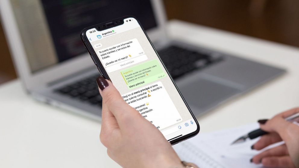 "Tina" responde diversas consultas de manera virtual (Imagen ilustrativa).