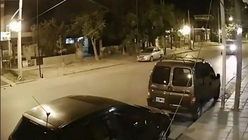 Terrible secuencia de choques filmada en Neuquén.