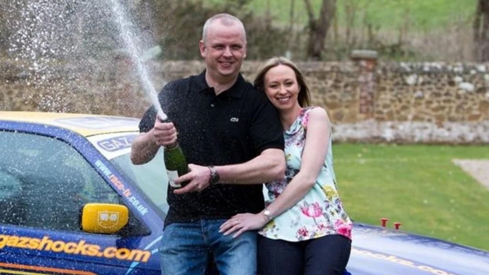 Un mecánico ganó 125 millones de dólares en la lotería: "Dejé de trabajar y mi vida es aburrida".