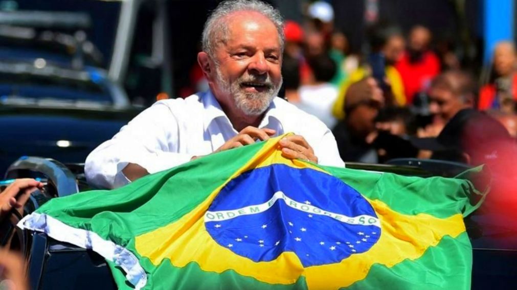 Lula va por su tercer mandato.