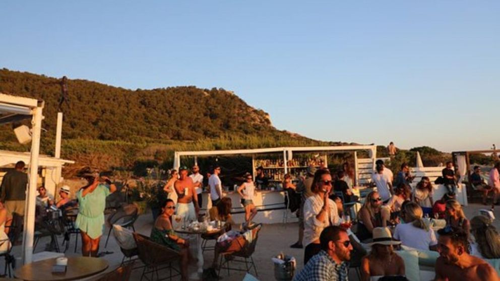 El bar de playa que fue "destrozado" en TripAdvisor por el comportamiento de su personal.