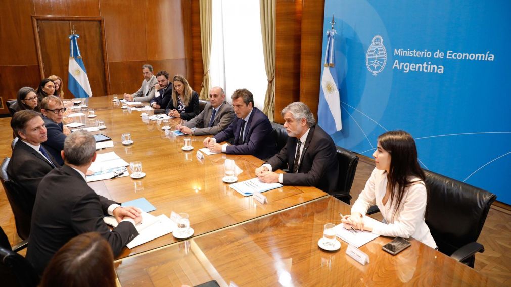 El Gobierno cerr� un cr�dito de 600 millones de d�lares con el Banco Mundial para modernizar el Belgrano Sur.