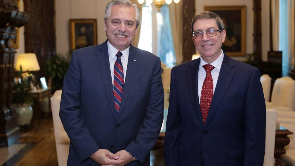 Alberto Fernández se reunió con el ministro de Relaciones Exteriores de Cuba.
