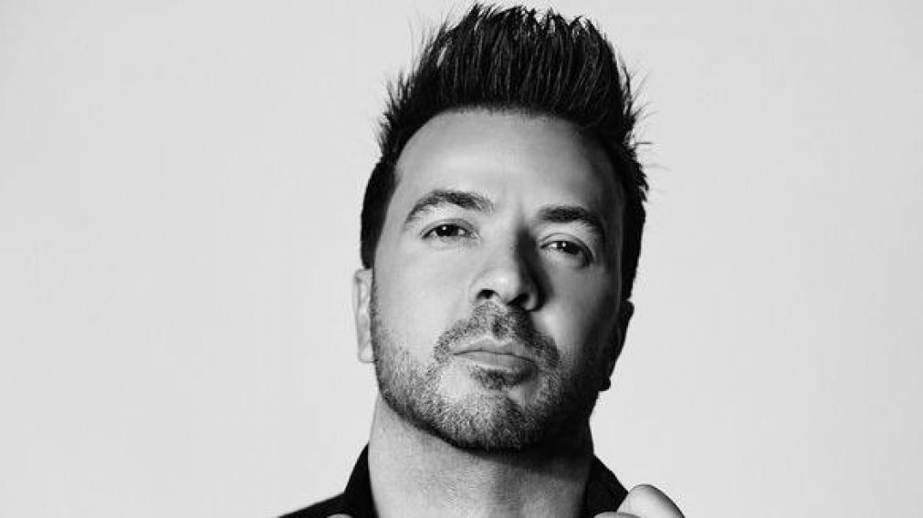 Luis Fonsi, Laura Pausini, Anitta y Thalia, conducirán la entrega anual