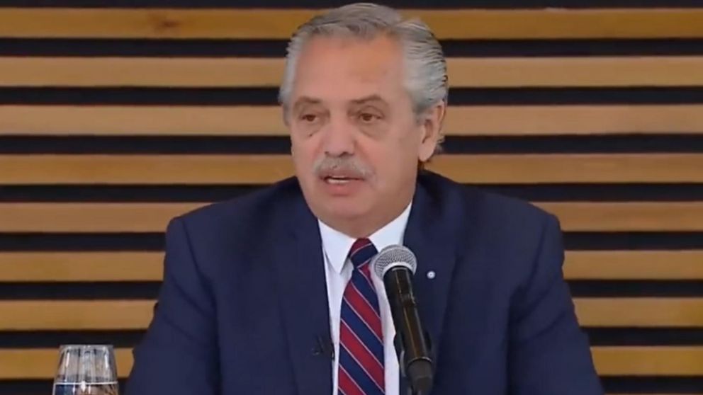"Con el lanzamiento de este plan se da un paso más en la igualdad y el federalismo", afirmó Fernández en el evento (Captura de video).