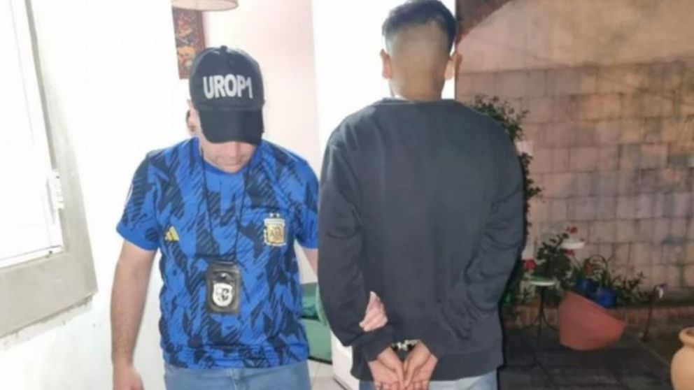 El supuesto autor del ataque sigue detenido por la brutal agresión.