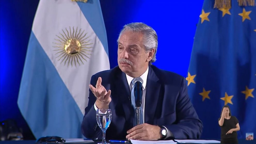 El presidente Alberto Fernández en la inauguración de la sesión plenaria de la Celac-UE (Captura de video).