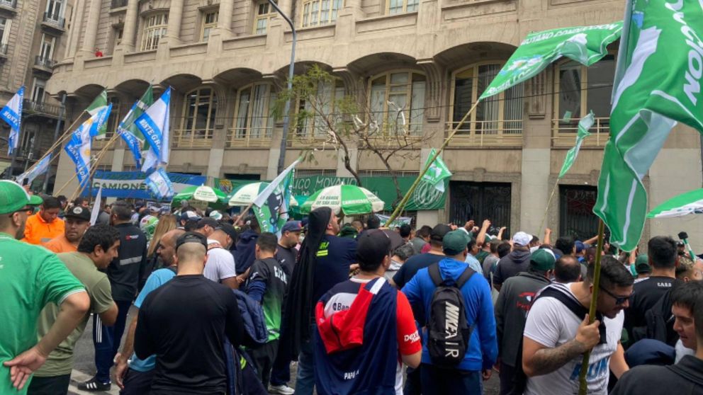Paro nacional: fracas� la paritaria de Camioneros y el lunes empieza la medida de fuerza.
