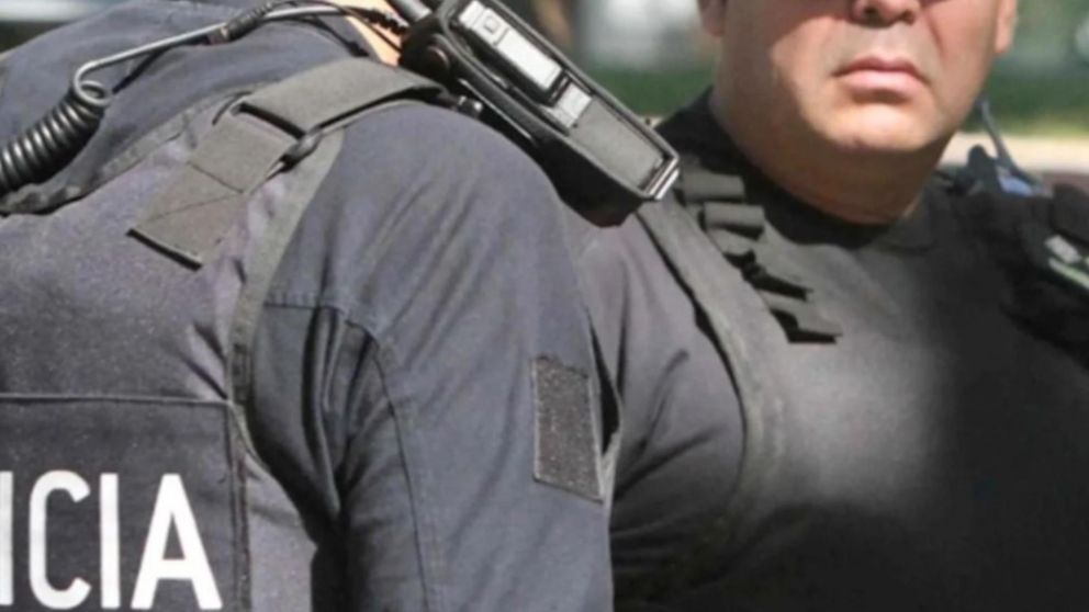 Los individuos simularon ser policías para consumar el asalto.