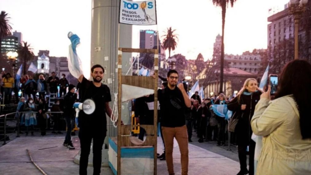 Revoluci�n Federal realiz� un acto el 9 de julio �ltimo en Plaza de Mayo.