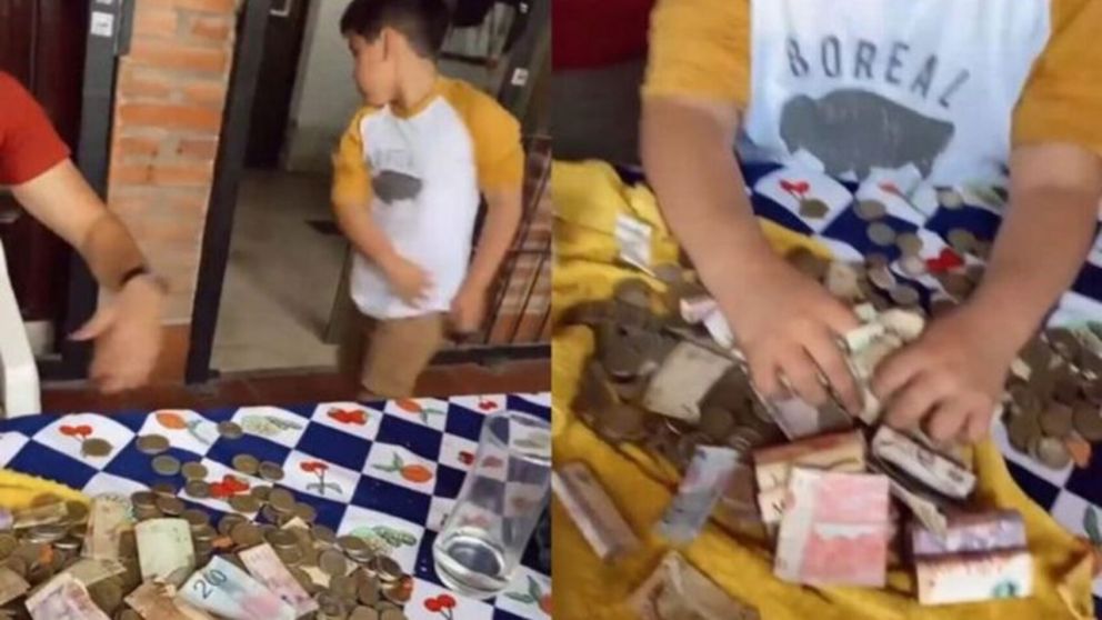 Un nene ahorró durante 3 años y se llevó una gran decepción al ver cuánto había juntado (Imagen captura vídeo).